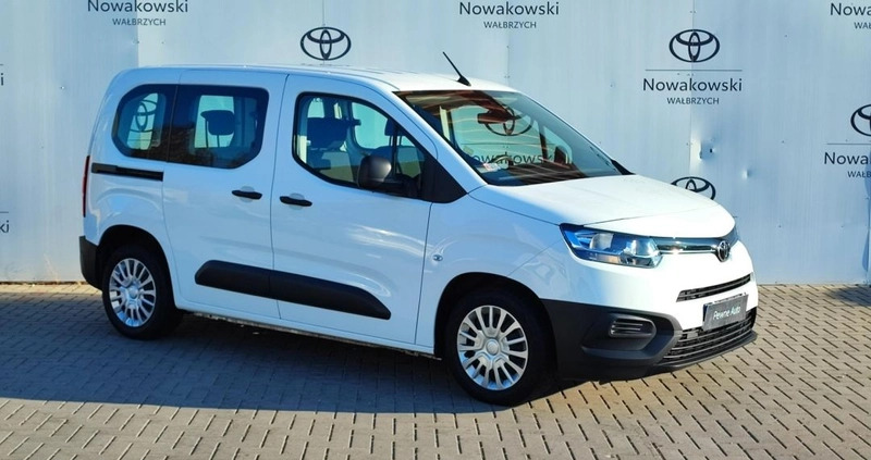 Toyota Proace City Verso cena 87900 przebieg: 39764, rok produkcji 2020 z Wałbrzych małe 254